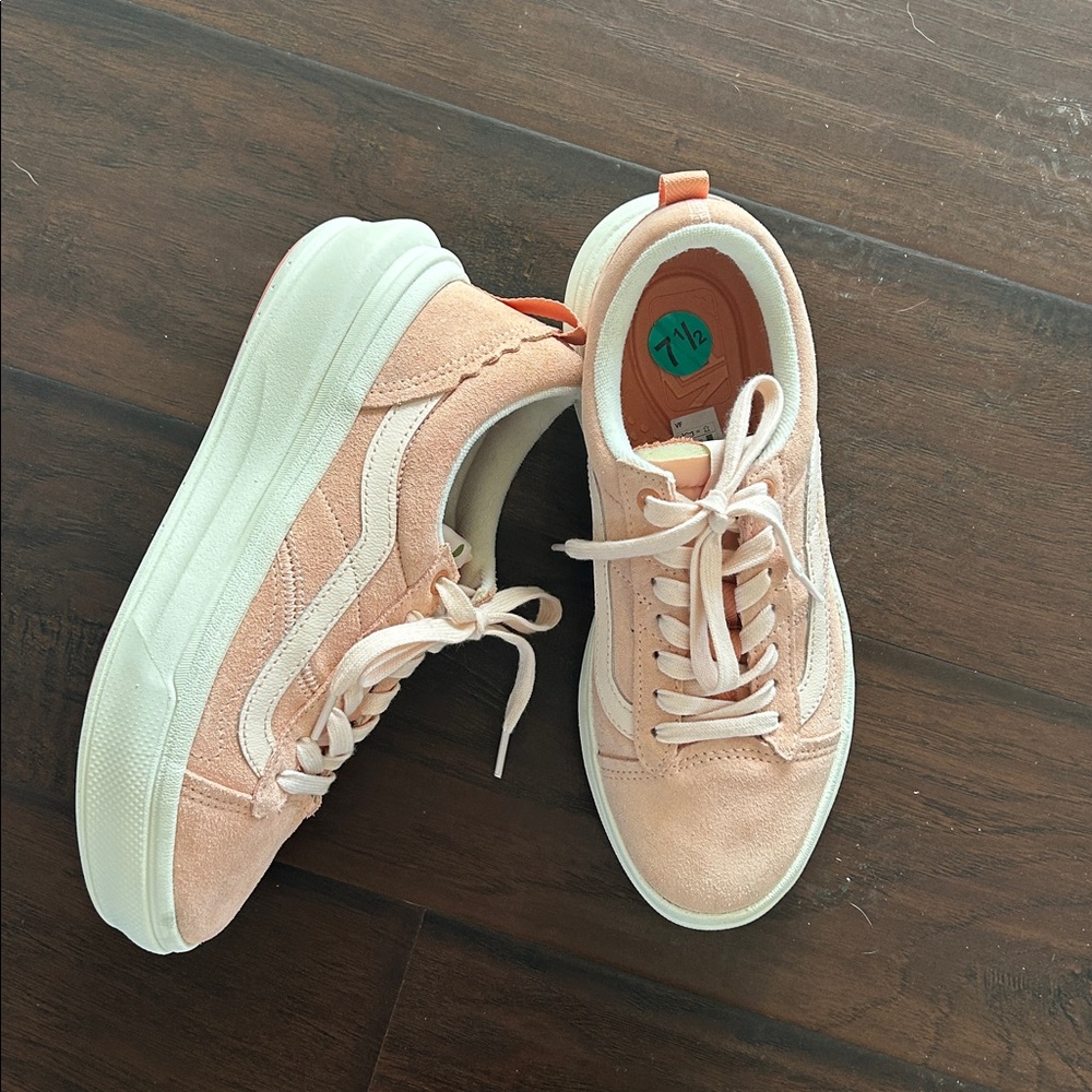 Vans Off the Walls Old Skool Over platform sneakers